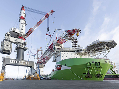 0401-Liebherr_HLC_TCC_Orion-scaled